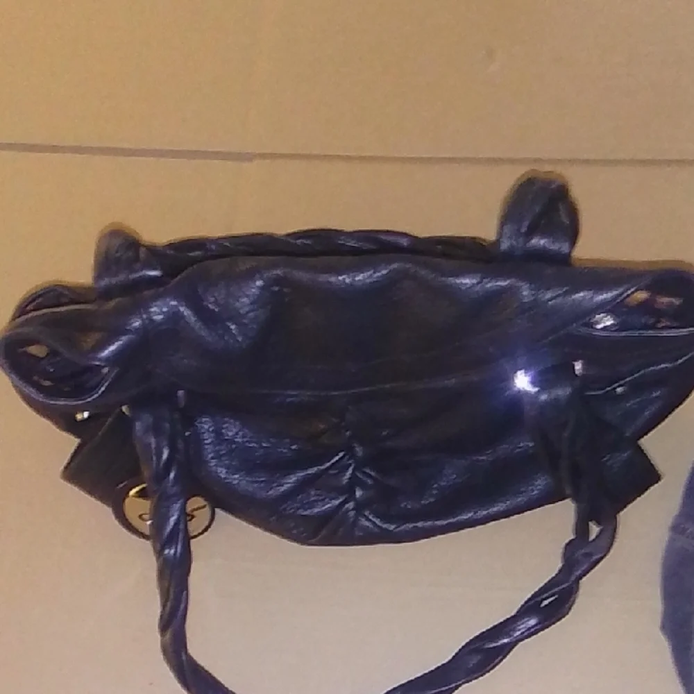 B. Makowsky Black Leather Shoulder Bag - Picture 6 of 10